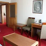 Theresia Ξενοδοχείο
