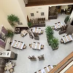 Ξενοδοχείο Theresia 3*